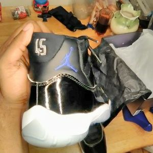 Meet your Posher, Robert